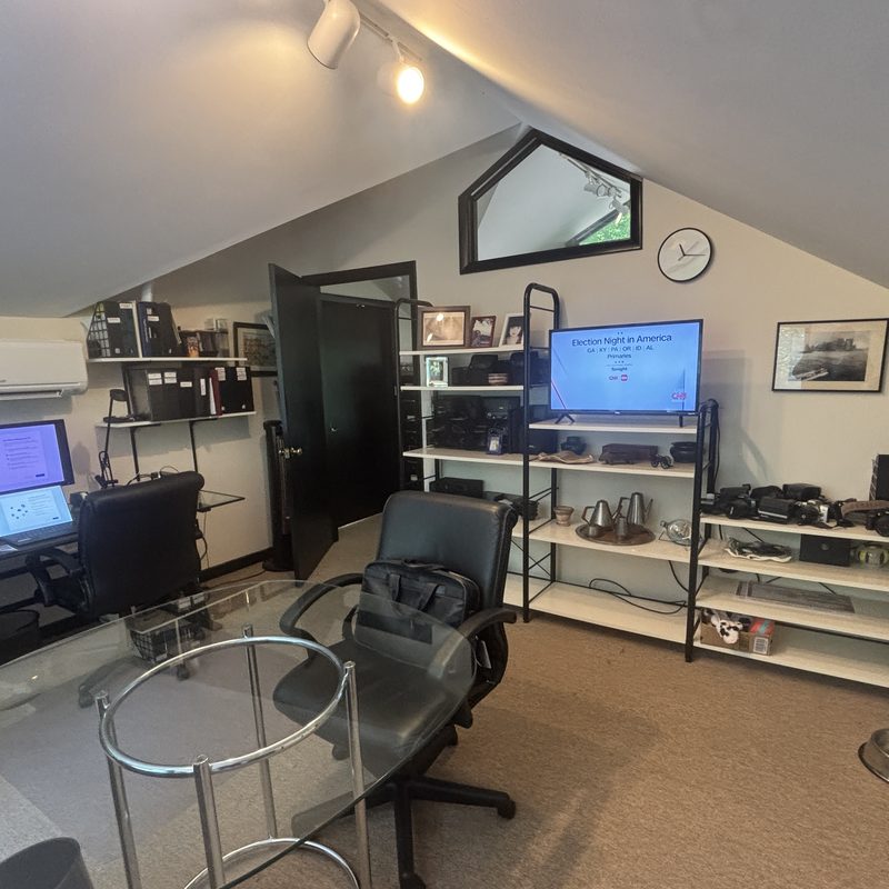 Office 1 — Large Office